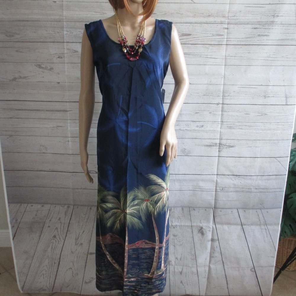 NWT - LOOKING GOOD tropical dress - sz M - MSRP  $59.00
